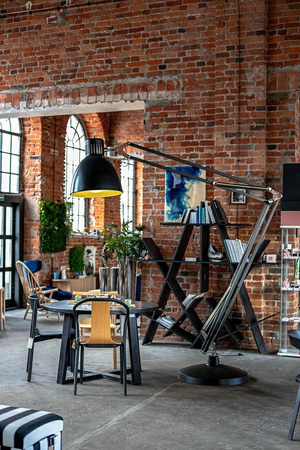 MOOSEE lampa podłogowa GIGANT czarna